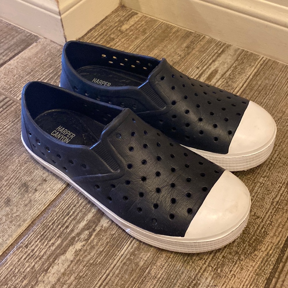 Harper Canyon Surfer Sneaker/water shoe